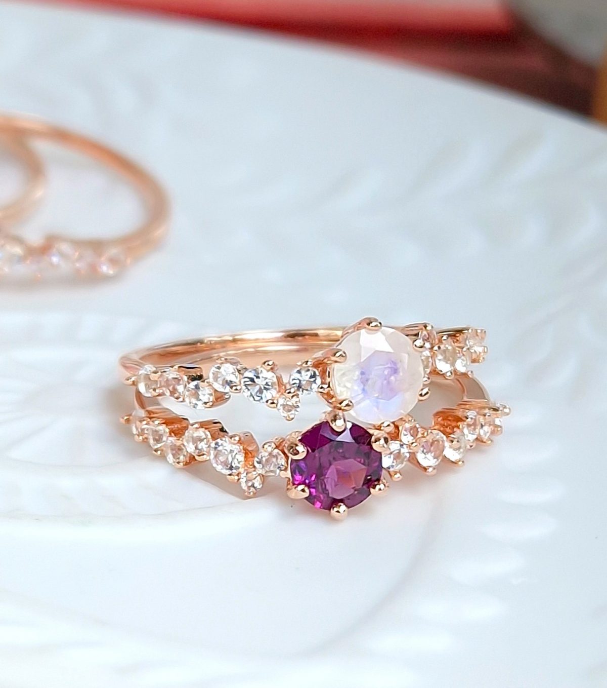 Bagues Aurore argent doré or rose pierre de lune et grenat rhodolite