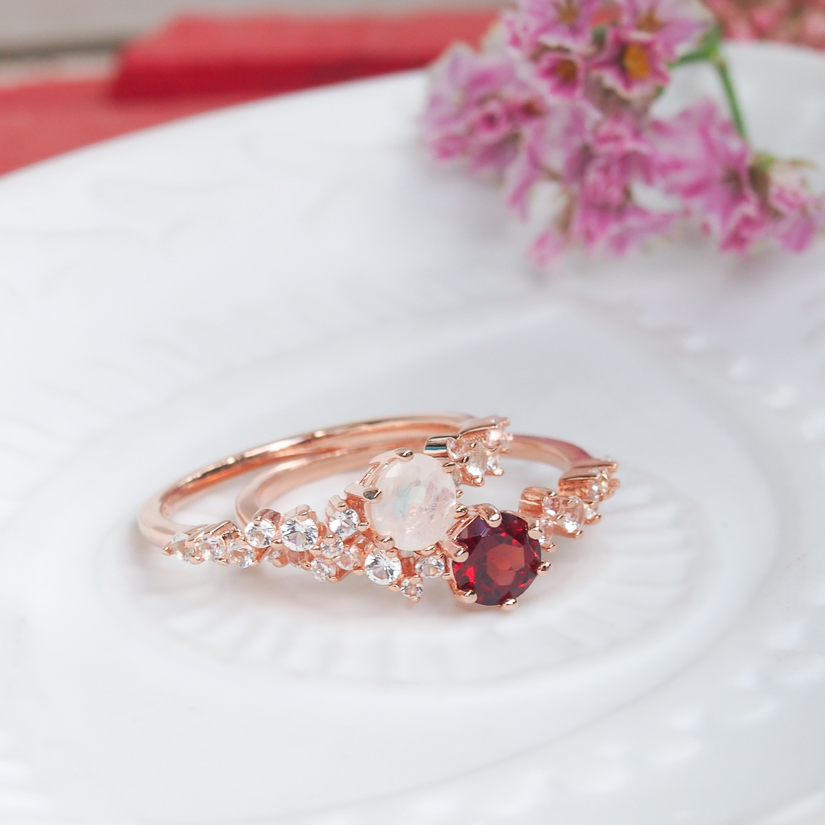 Bagues Aurore argent doré or rose, grenat rouge et pierre de lune