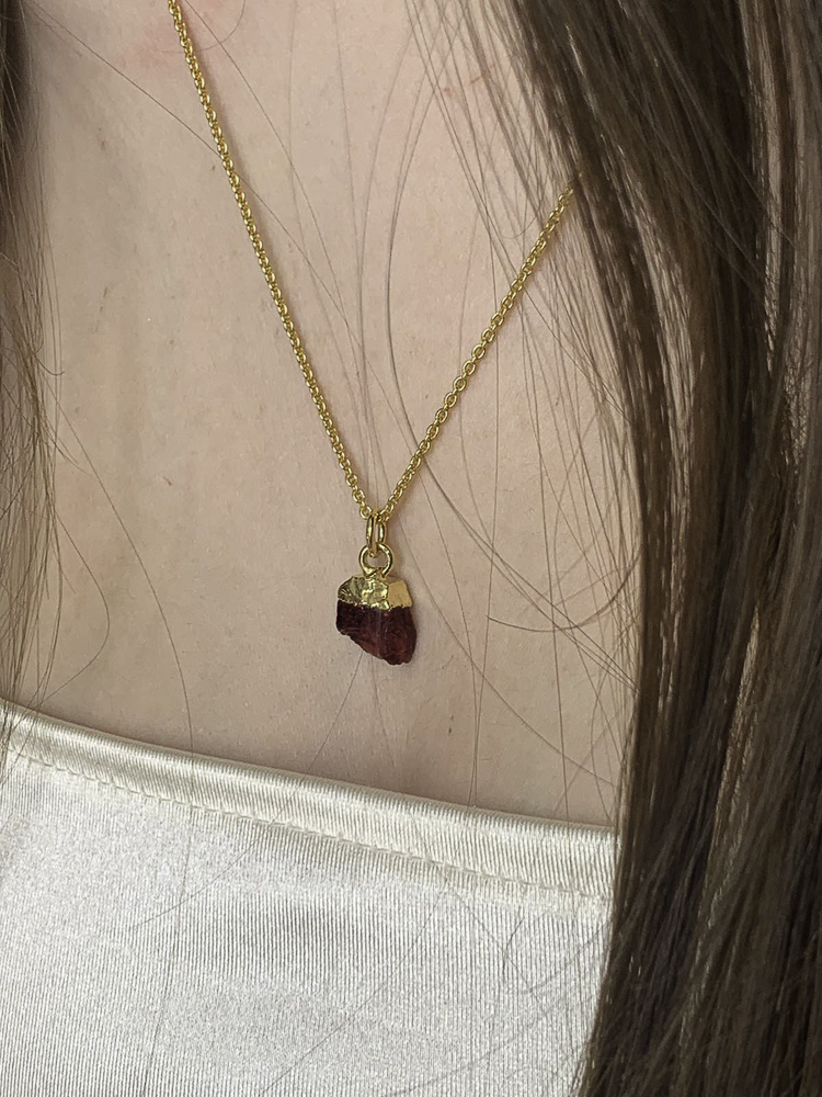 Collier Esprit libre chaîne grenat rouge