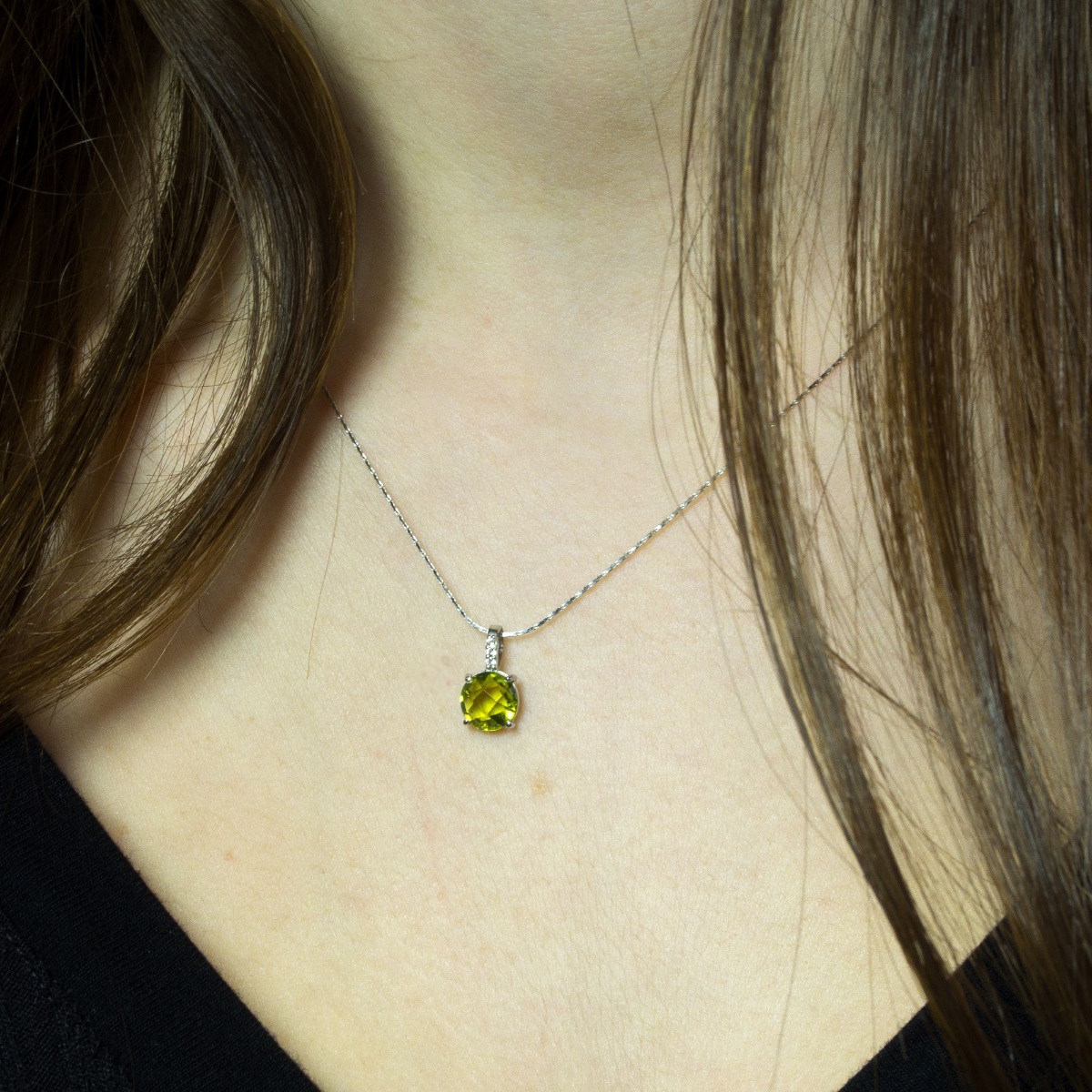 Pendentif Pompon pavage péridot