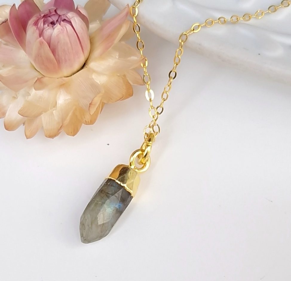Pendentif Tiny cristal labradorite