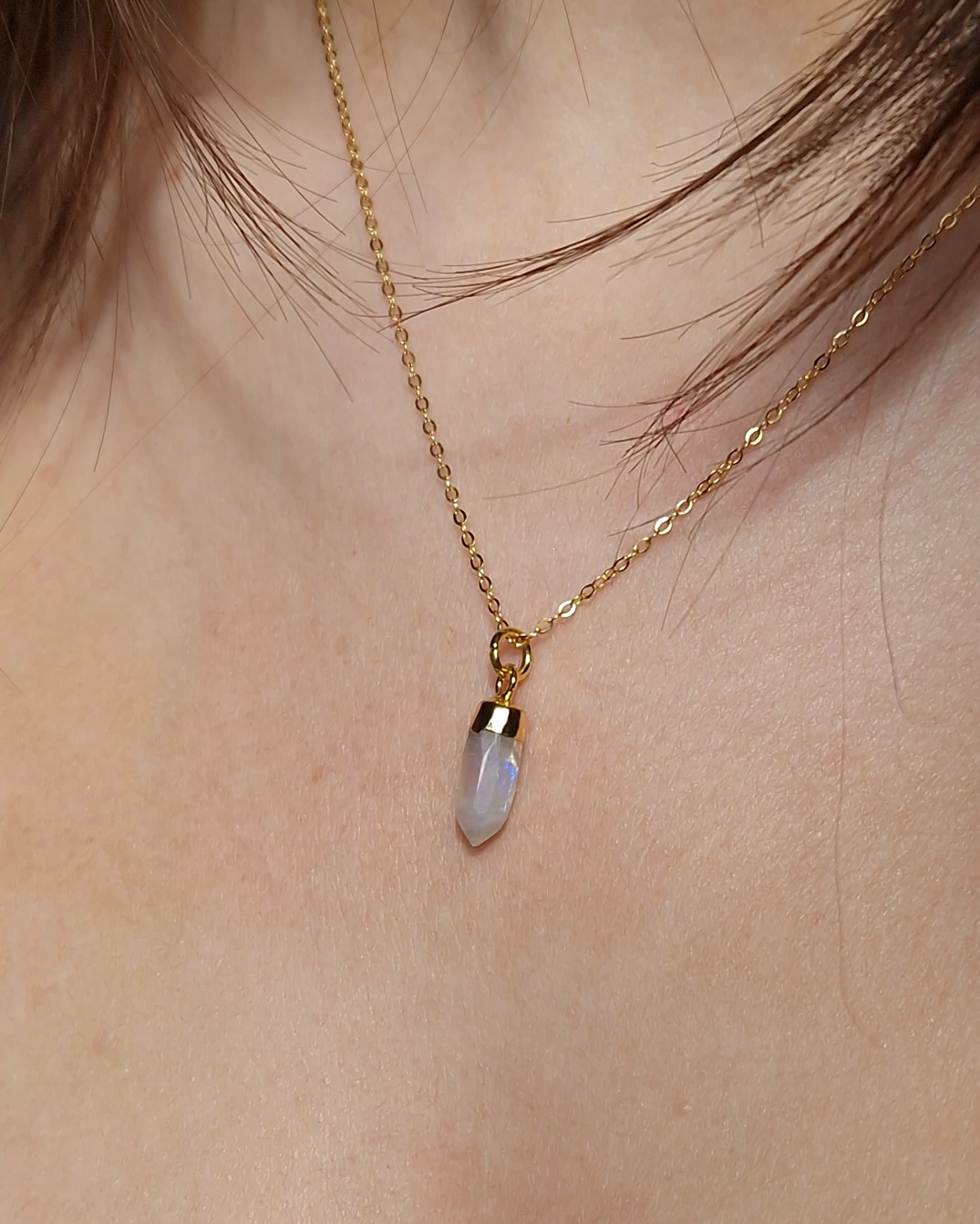 Collier Tiny pendant cristal pierre de lune