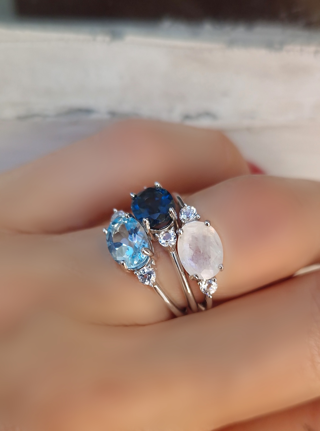 Bagues Délicieuse argent rhodié, topaze blue london, topaze bleue  et pierre de lune