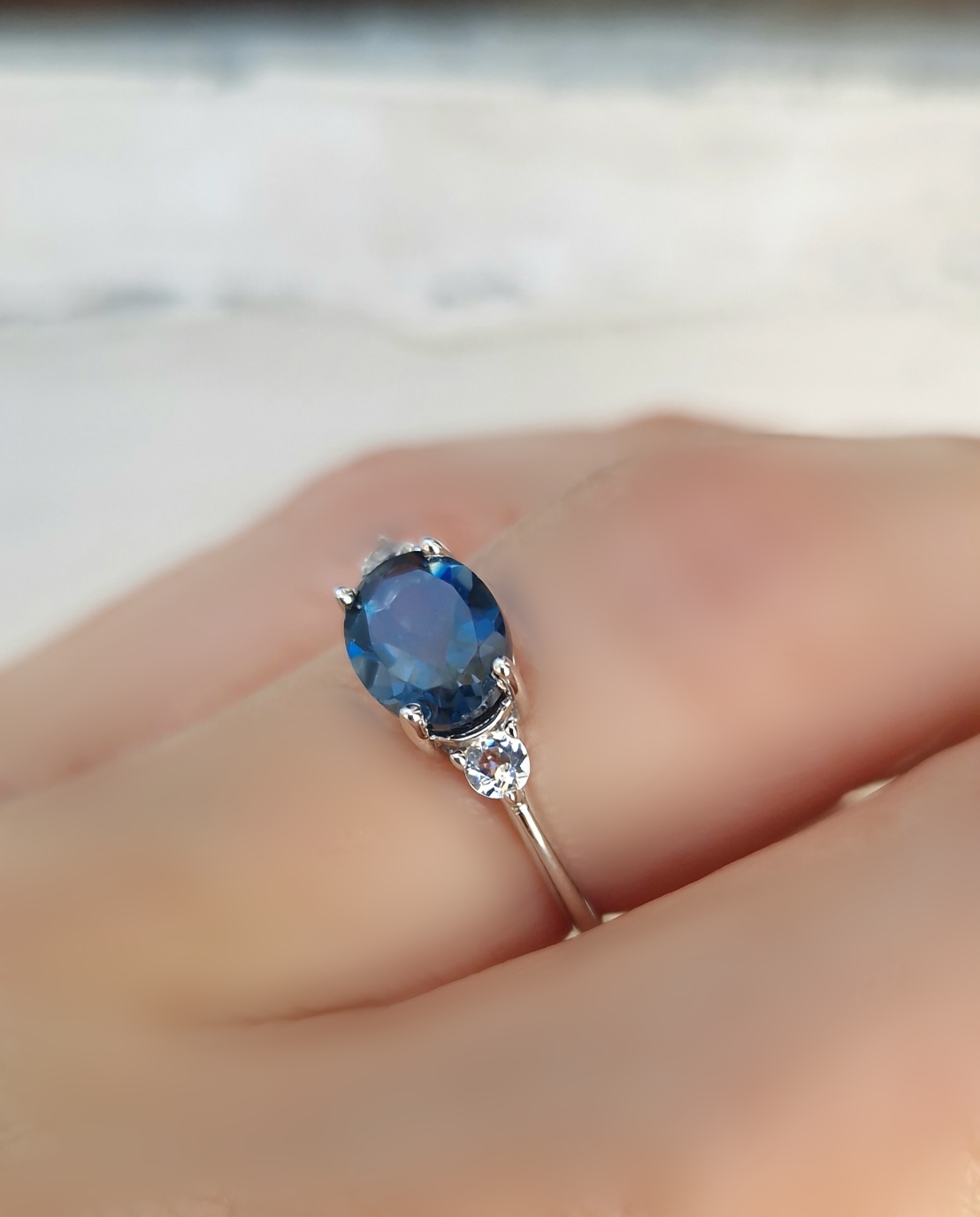 Bague Délicieuse argent 925 rhodié et topaze blue london Bague Délicieuse argent 925 rhodié et topaze blue london