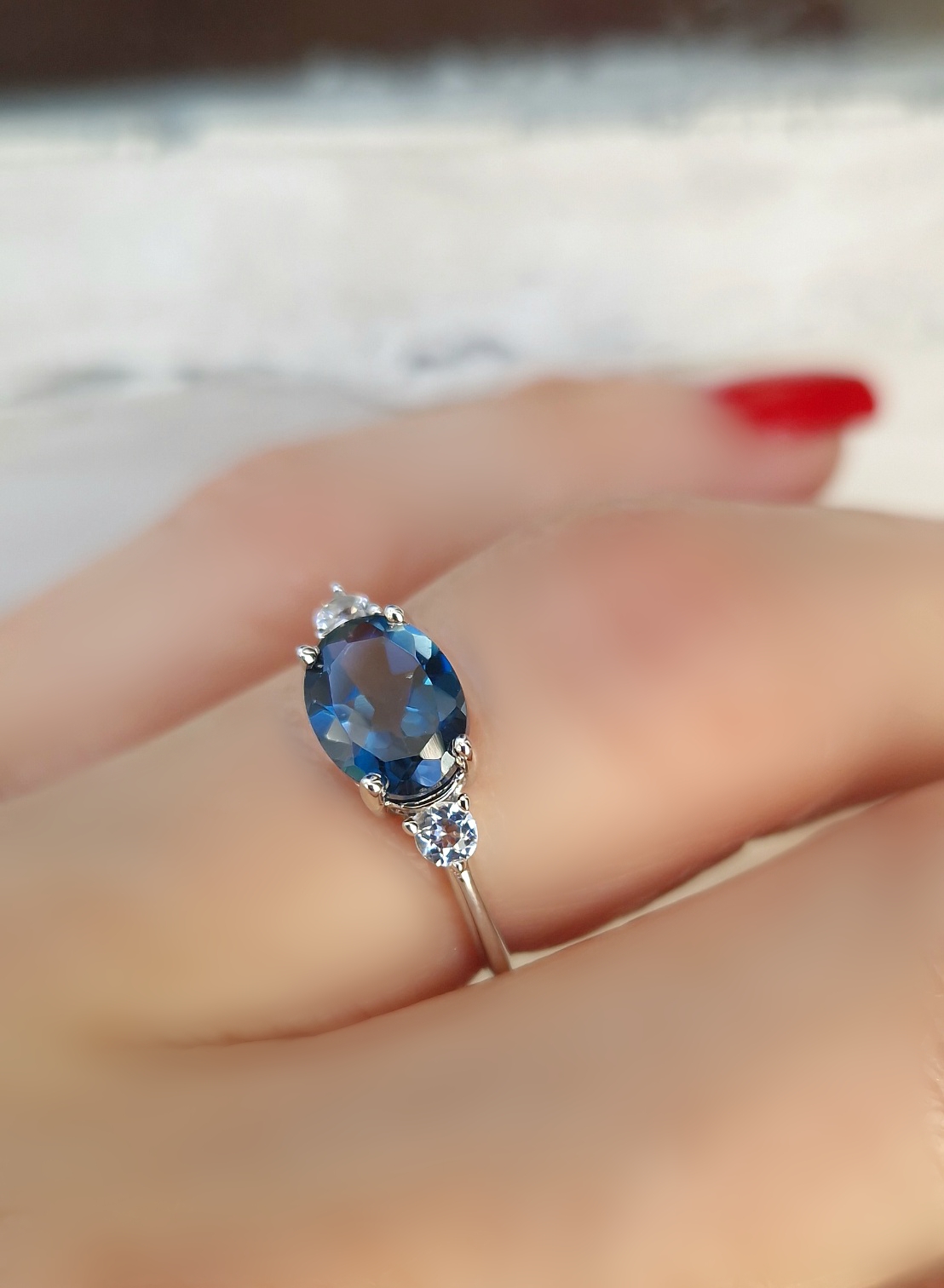 Bague Délicieuse argent 925 rhodié et topaze blue london Bague Délicieuse argent 925 rhodié et topaze blue london
