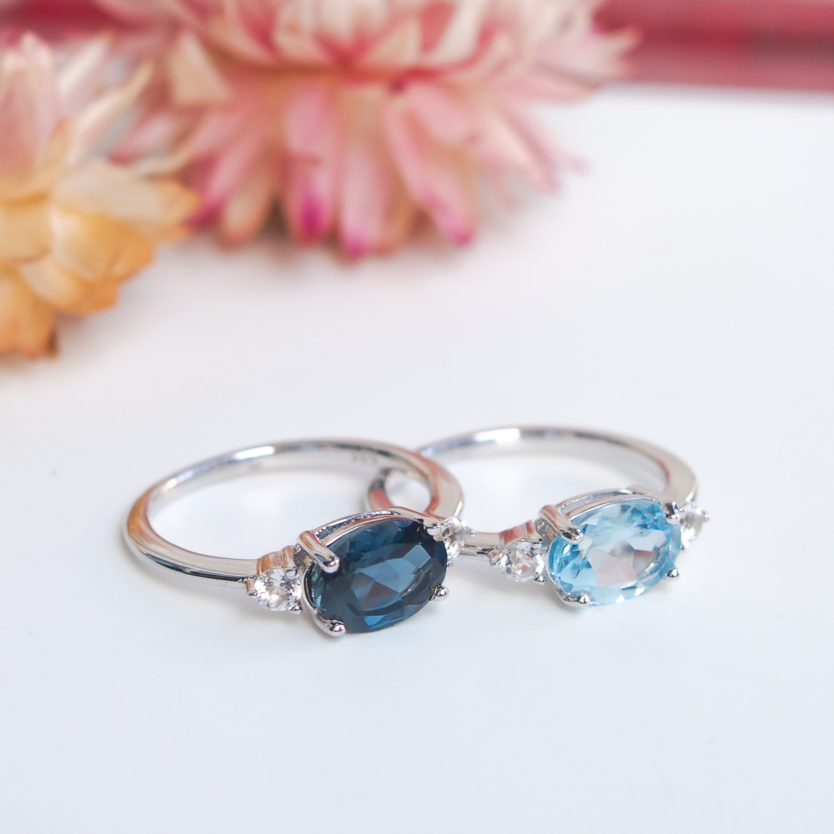 Bagues Délicieuse argent 925 rhodié et topaze blue london et topaze bleue Bagues Délicieuse argent 925 rhodié et topaze blue london et topaze bleue