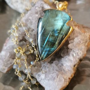 Collier Midori pointe de flèche labradorite
