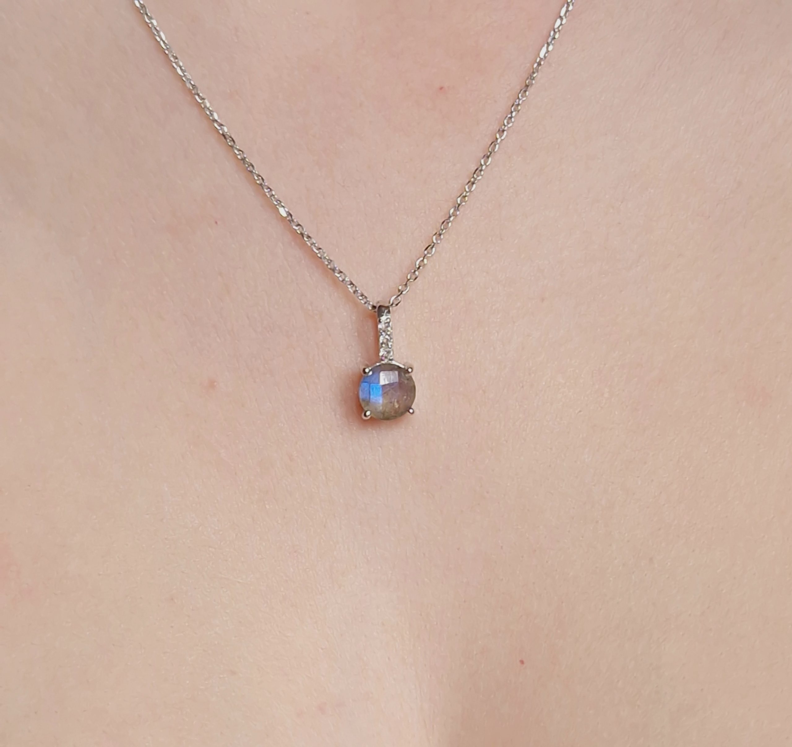 Pendentif Pompon labradorite