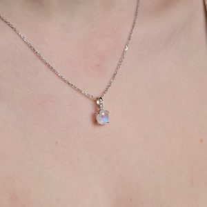 Pendentif Pompon pierre de lune