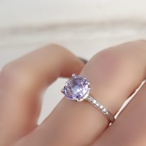 Bague pour femme en argent 925 rhodié, améthyste lavande et diamants-AlexBok création de bijoux pour femme en pierres naturelles