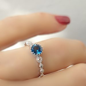 Bague Tiara topaze blue london