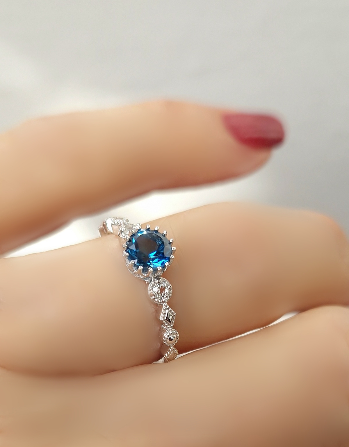 Bague Tiara topaze blue london Bague Tiara topaze blue london