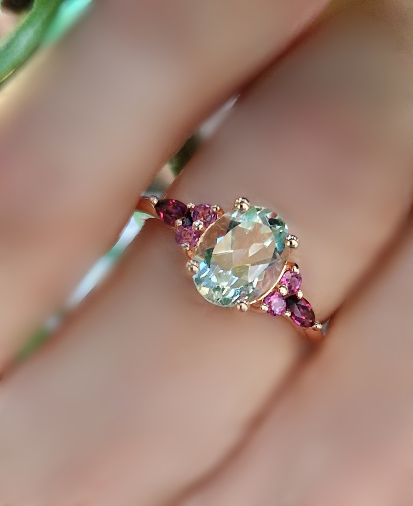 Bague Divine argent 925 doré or rose, prasiolite ovale et grenat rhodolite