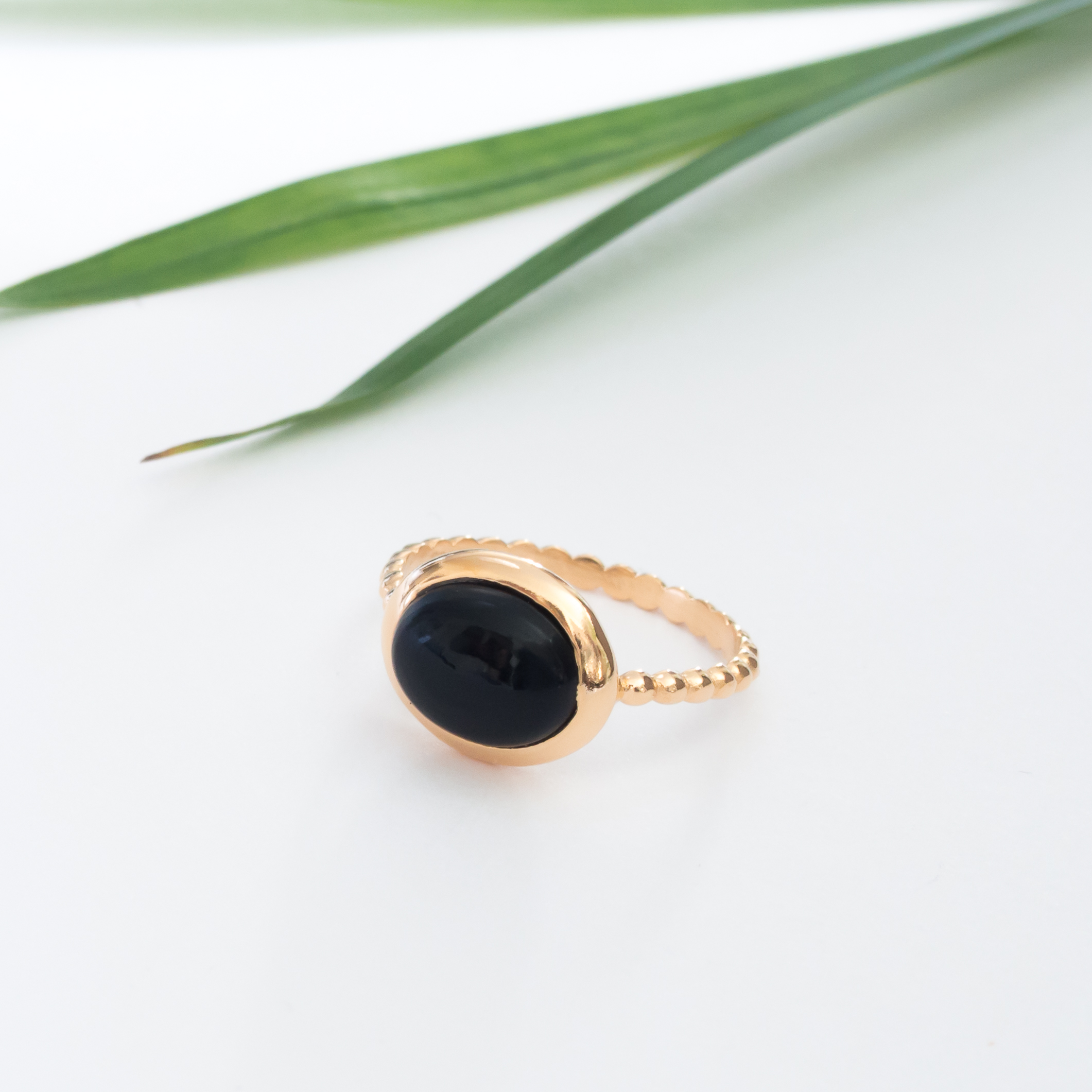 Bague Galet argent doré or jaune et onyx cabochon