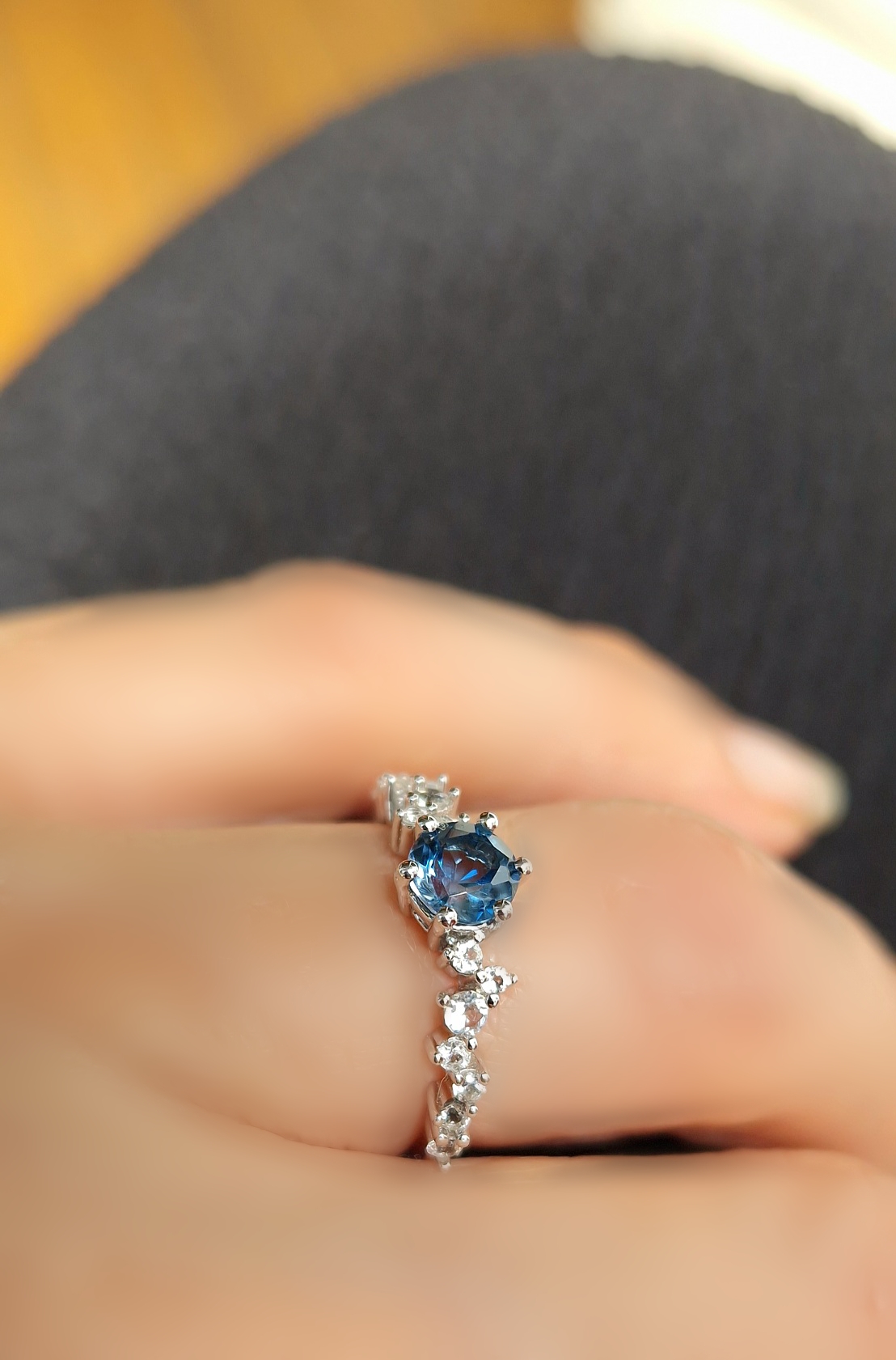 Bague Aurore argent 925 rhodié et topaze blue london Bague Aurore argent 925 rhodié et topaze blue london